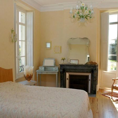 Chambres & Studios Chateau Saint Vincent Bazas Eksteriør billede