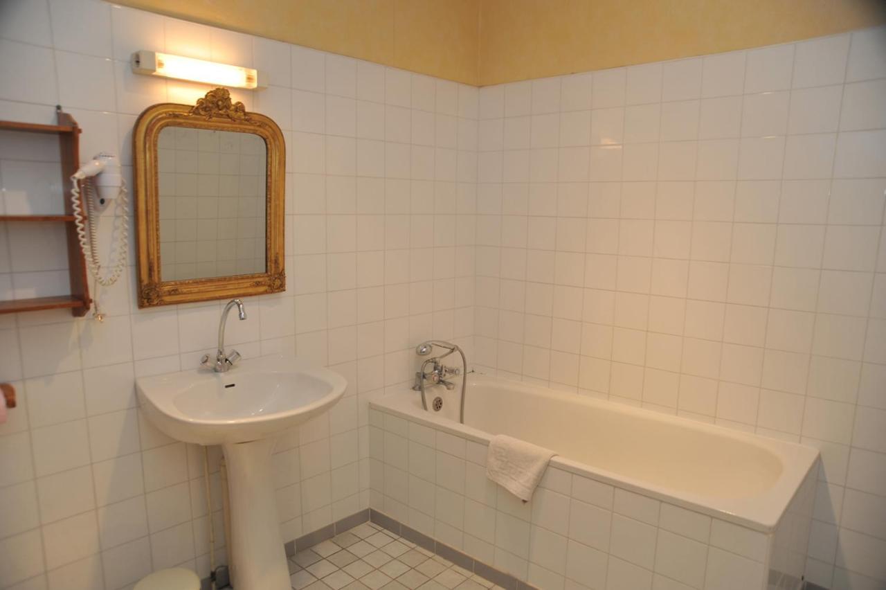 Chambres & Studios Chateau Saint Vincent Bazas Eksteriør billede