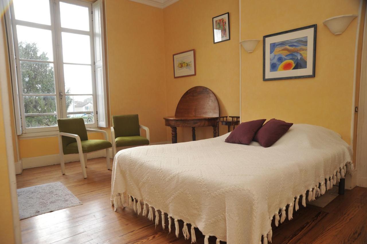 Chambres & Studios Chateau Saint Vincent Bazas Eksteriør billede