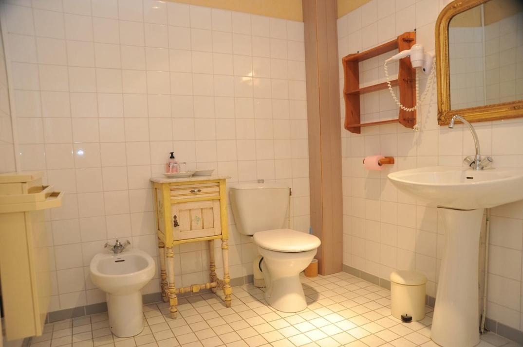 Chambres & Studios Chateau Saint Vincent Bazas Eksteriør billede