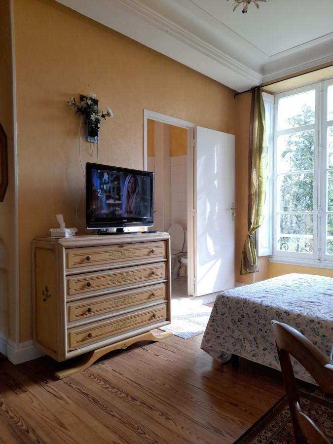 Chambres & Studios Chateau Saint Vincent Bazas Eksteriør billede